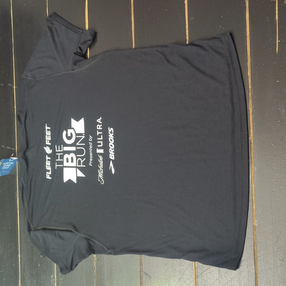 Brooks Black 'Party Like a Runner' UNISEX Distant Short Sleeve Tee - Picture 13 of 16